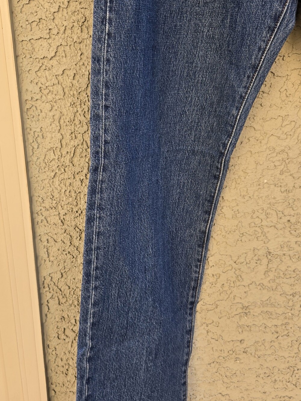 Levi's 501 Classic Men's Blue Denim Jeans - Button Fly - Picture 4 of 11
